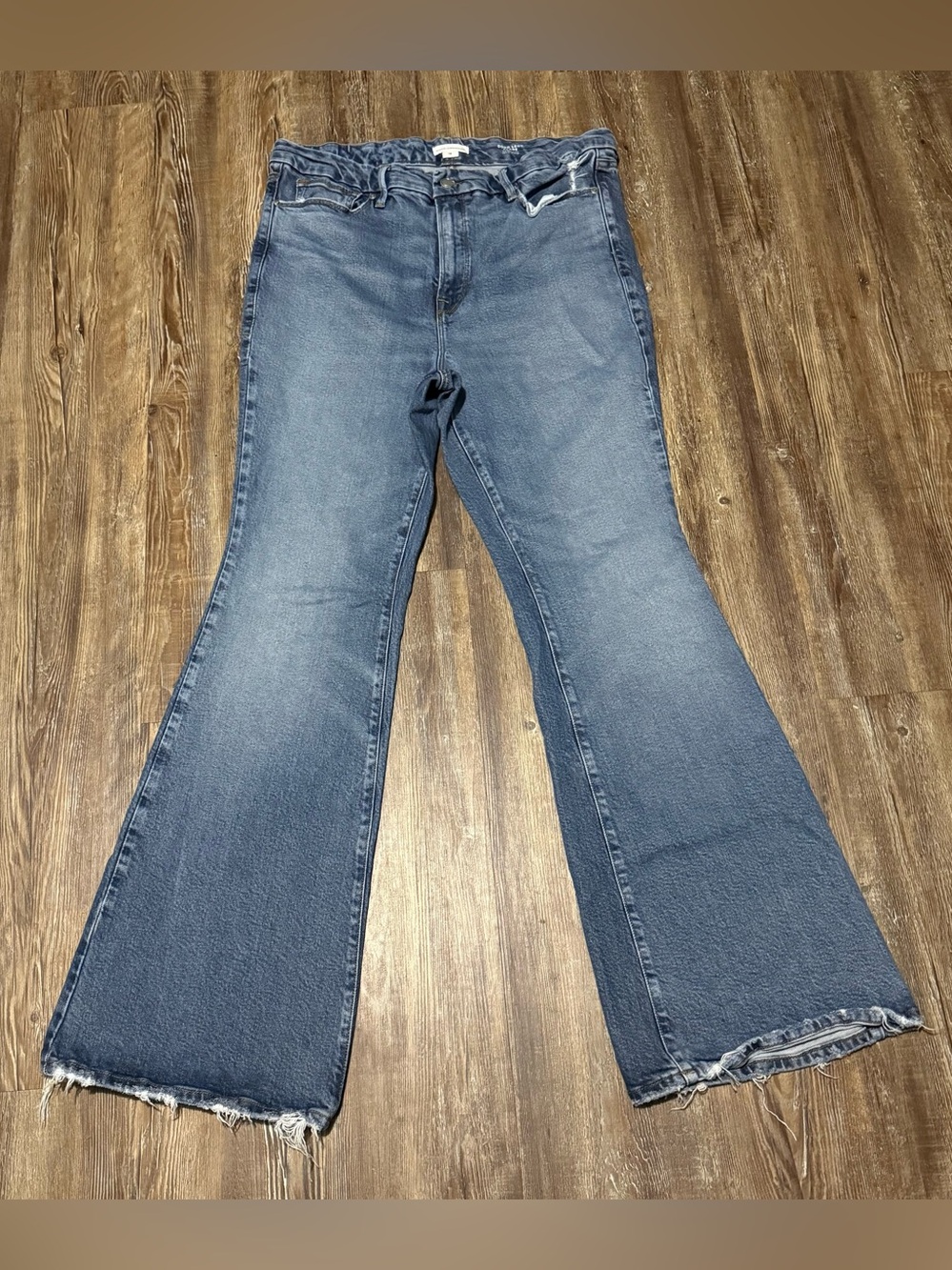 Good American Good Legs Flare Deep V Yoke Jeans Women's 15 Plus Sized Denim